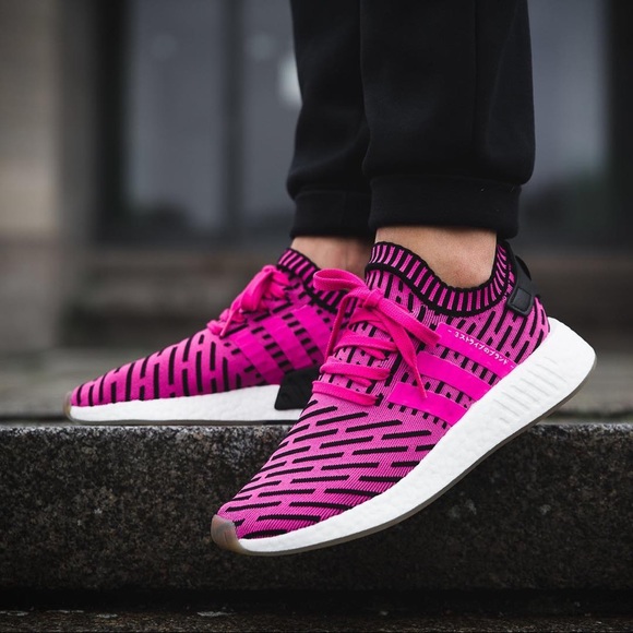Men's Adidas NMD_R2 Primeknit Sneakers Men's Adidas NMD_R2 Primeknit Sneakers